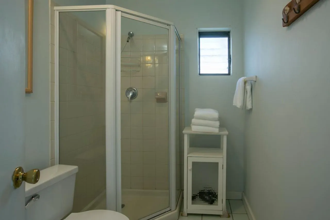 Coconut Coast Villas Contant  Aparthotel